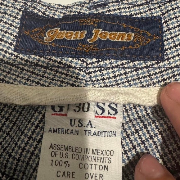 Guess Jeans Shorts - Picture 2 of 4